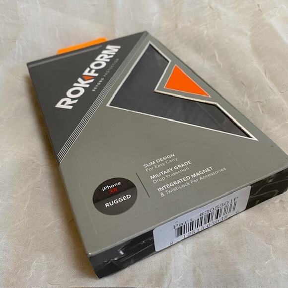 Brand NEW ROKFORM iPhone XR Mounts Anywhere Black Phone Case - Picture 4 of 4